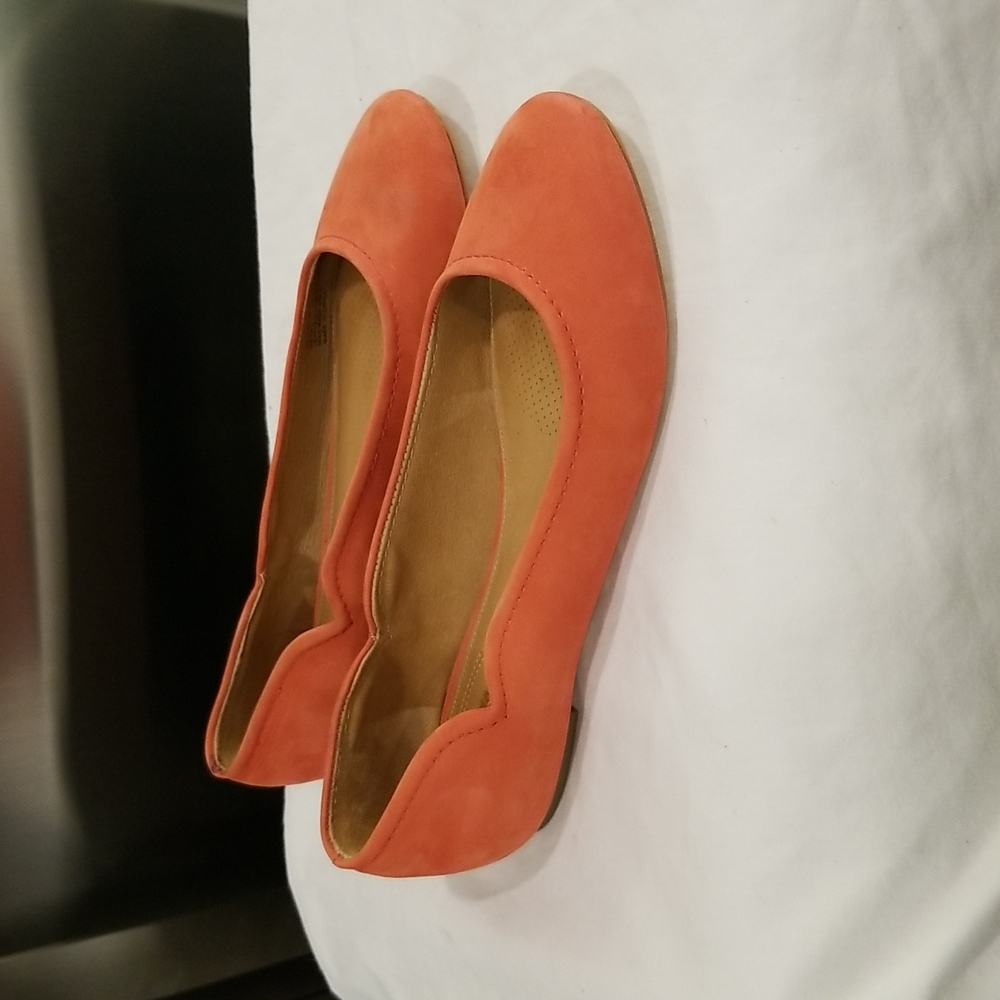 2/$30 - Corso Como Callie Suede Leather Flats Pink Red Size 8